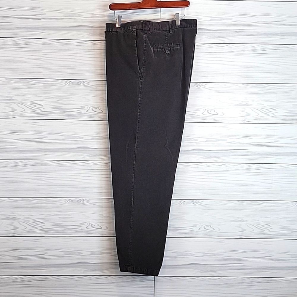 Haggar Men's corduroy trousers in brown Size 42X32